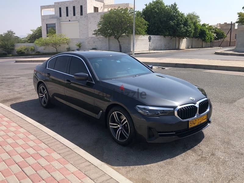 BMW 5-Series 2021 4