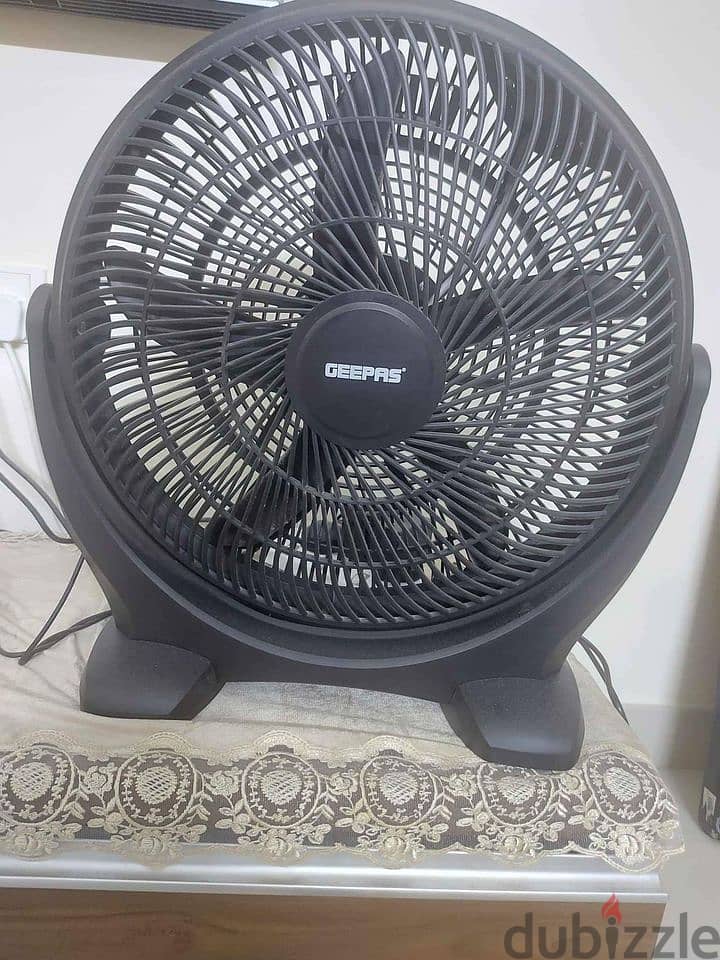 GEEPAS Table fan with warranty next 16 months 0