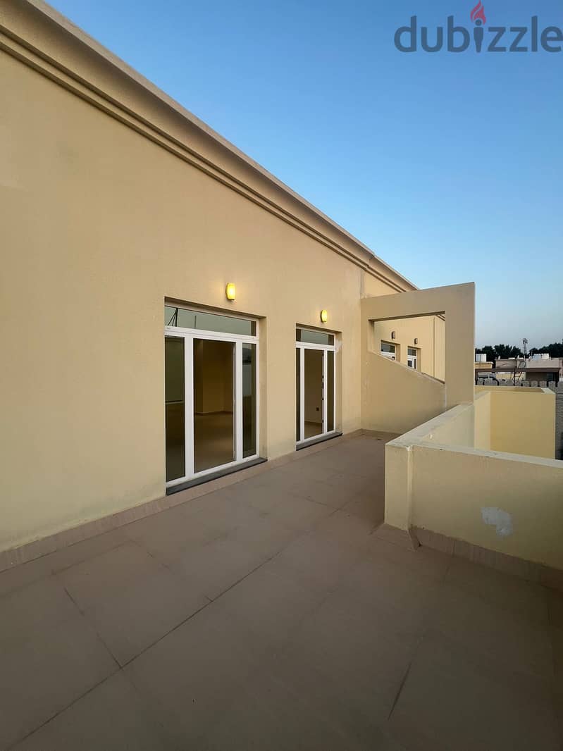 Luxurious Villa for Rent in Qurum Heights 13