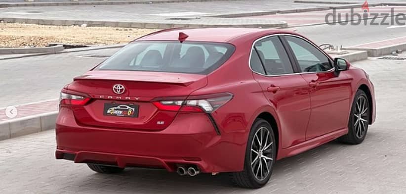 Toyota Camry 2021 SE 4