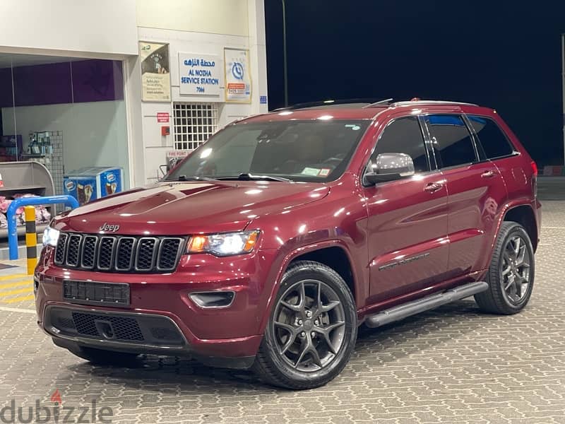 Jeep Grand Cherokee 1941 Sterling Edition 2021 clean and maintained 10