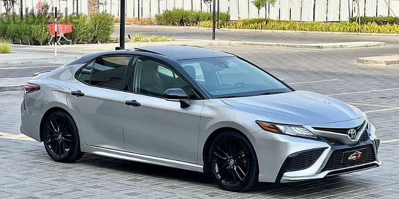 Toyota Camry 2021 XSE 2