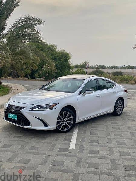 Lexus ES-Series 2019 1