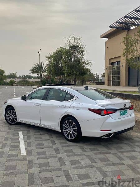 Lexus ES-Series 2019 2