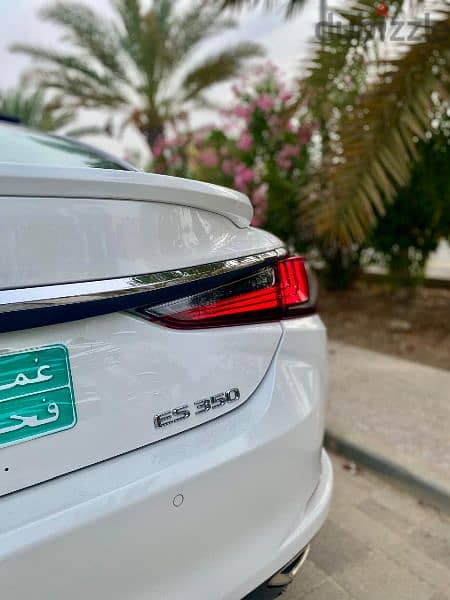 Lexus ES-Series 2019 7