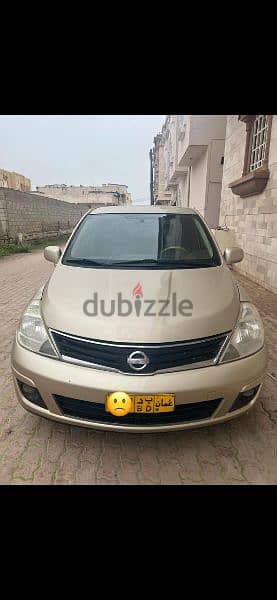 Nissan Tiida 2011 3