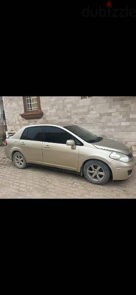 Nissan Tiida 2011 6