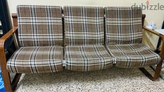 SOFA SET IN GOOD CONDITION- LOCATION GHUBRA INDIAN SCHOOL