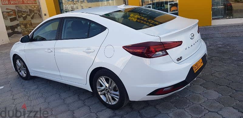 Hyundai Elantra 2019 6