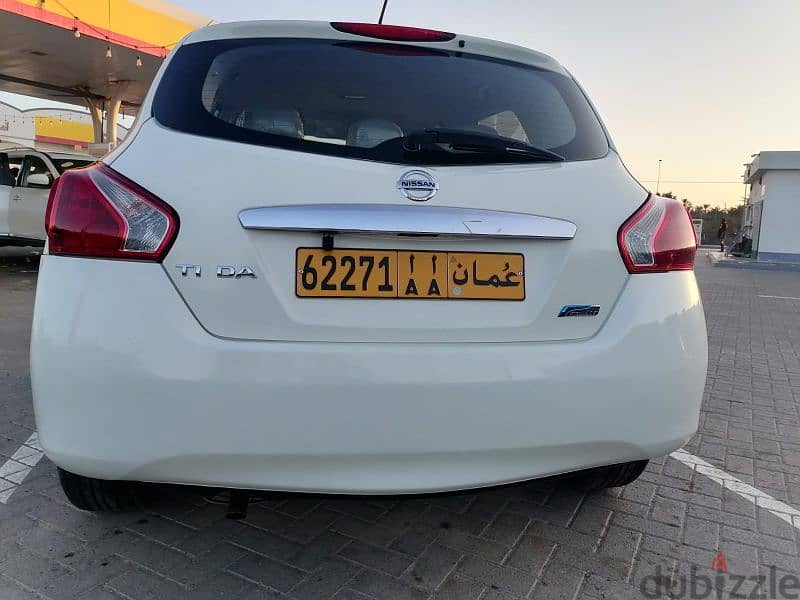 Nissan Tiida 2014 1