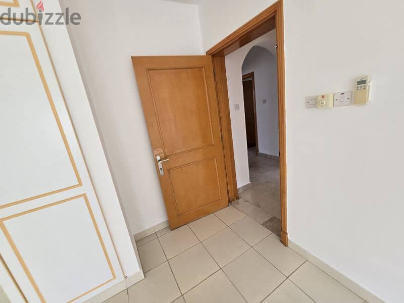 nicev4 bedroom in qurum  near Pzdo 5