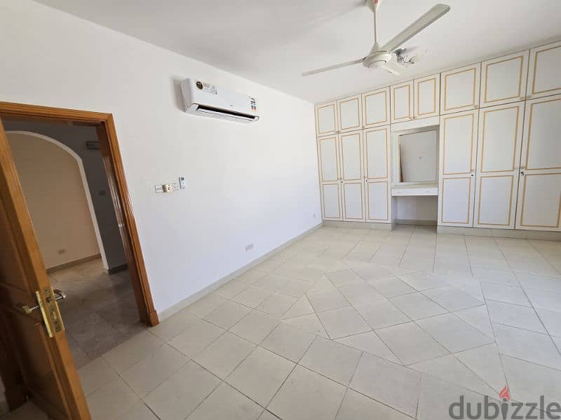 nicev4 bedroom in qurum  near Pzdo 9