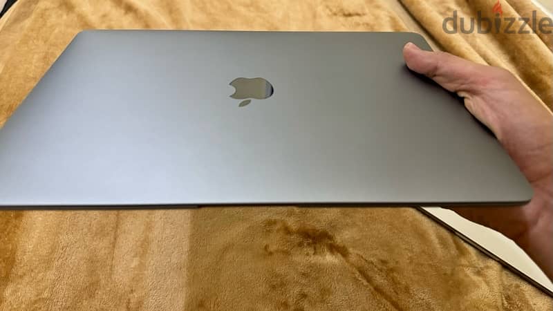 MacBook Air m1 512GB PERFECT condition 8