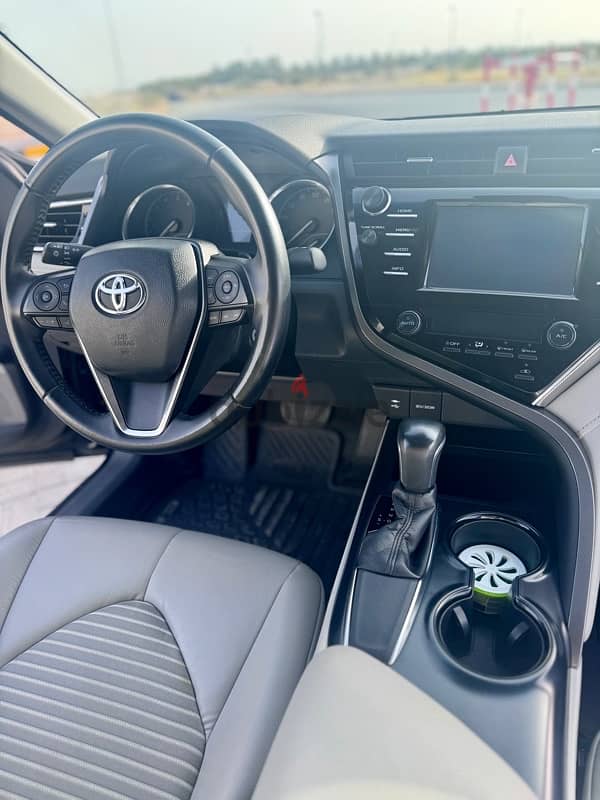 Toyota Camry 2018 10