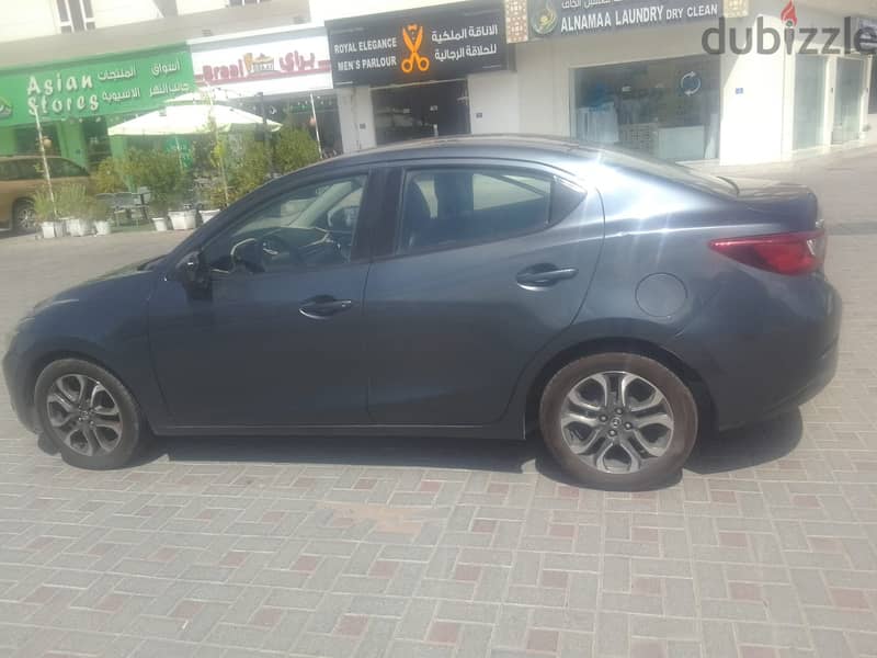 Mazda 2 2016 3