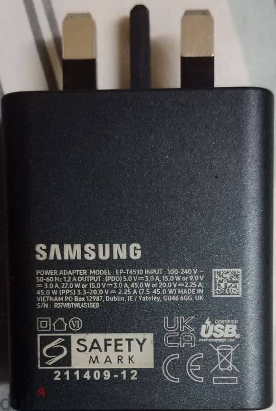 Samsung 45W Original Charger - Like New 1