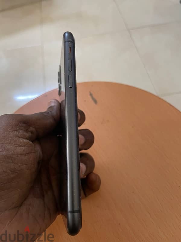 256GB Apple iPhone 11 urgent sale 4