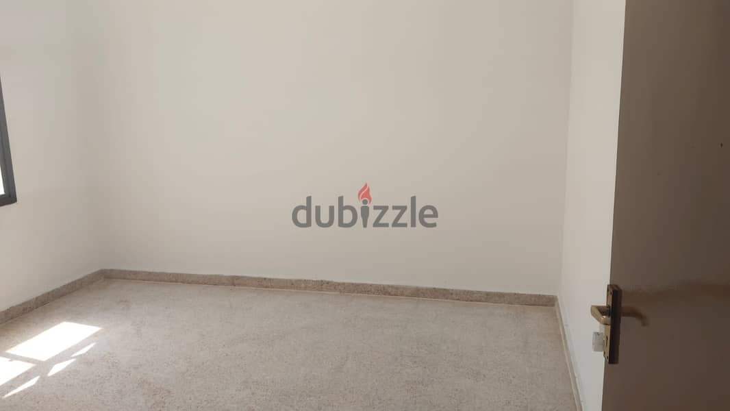 2 Bedroom Flat Near Kims Hospital and Muscat Municipality Darsait 5