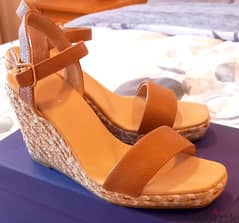 WEDGE STYLE SANDALS 0