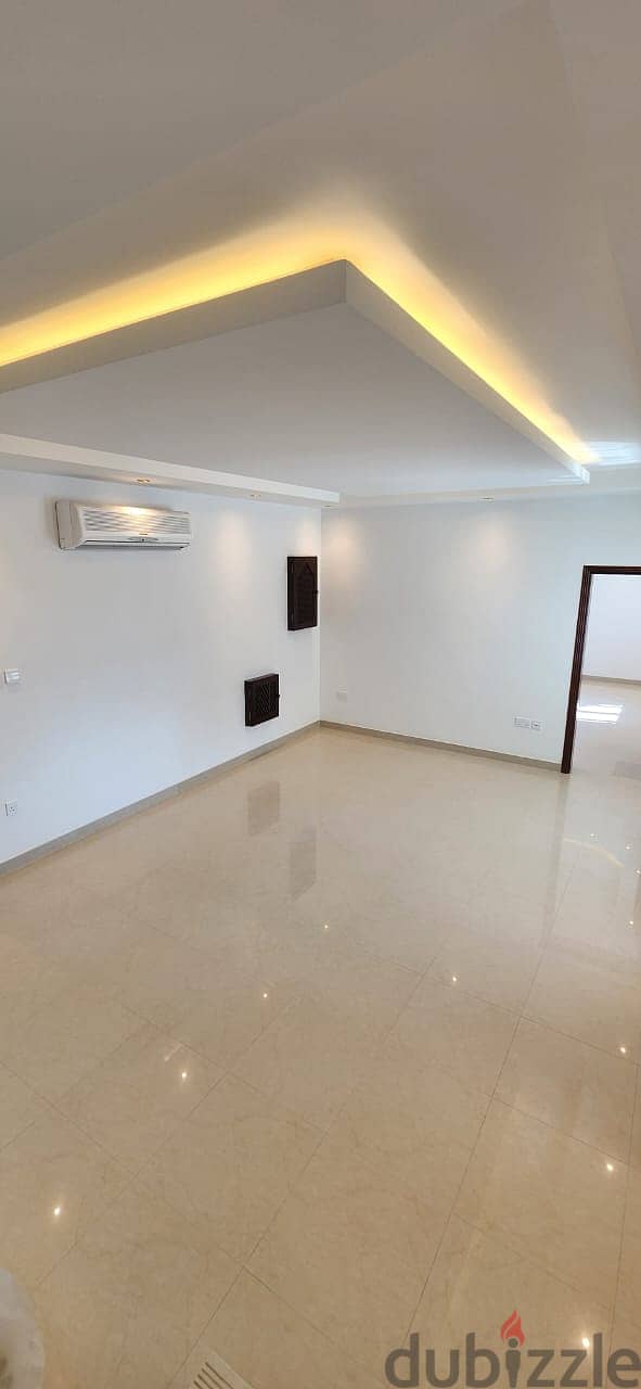 1ME7 Fully Renovated 5 Bhk Family Villa Complex For Rent in Azaiba 10