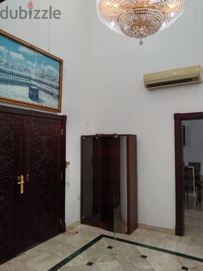 1ME8 Fully Renovated 5 Bhk Family Villa Complex For Rent in Azaiba