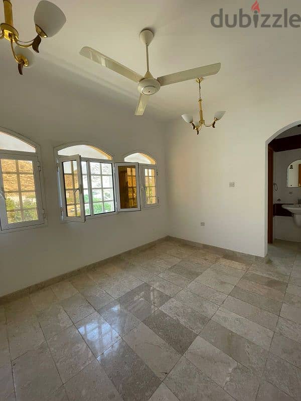 Luxury villa in Al Khoud فيلا راقيه في مجمع في الخوض القديمه 1