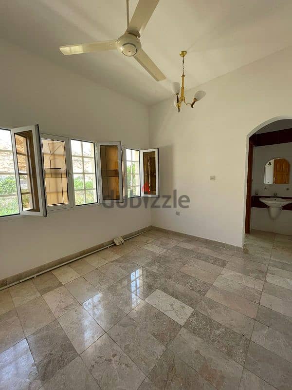 Luxury villa in Al Khoud فيلا راقيه في مجمع في الخوض القديمه 5