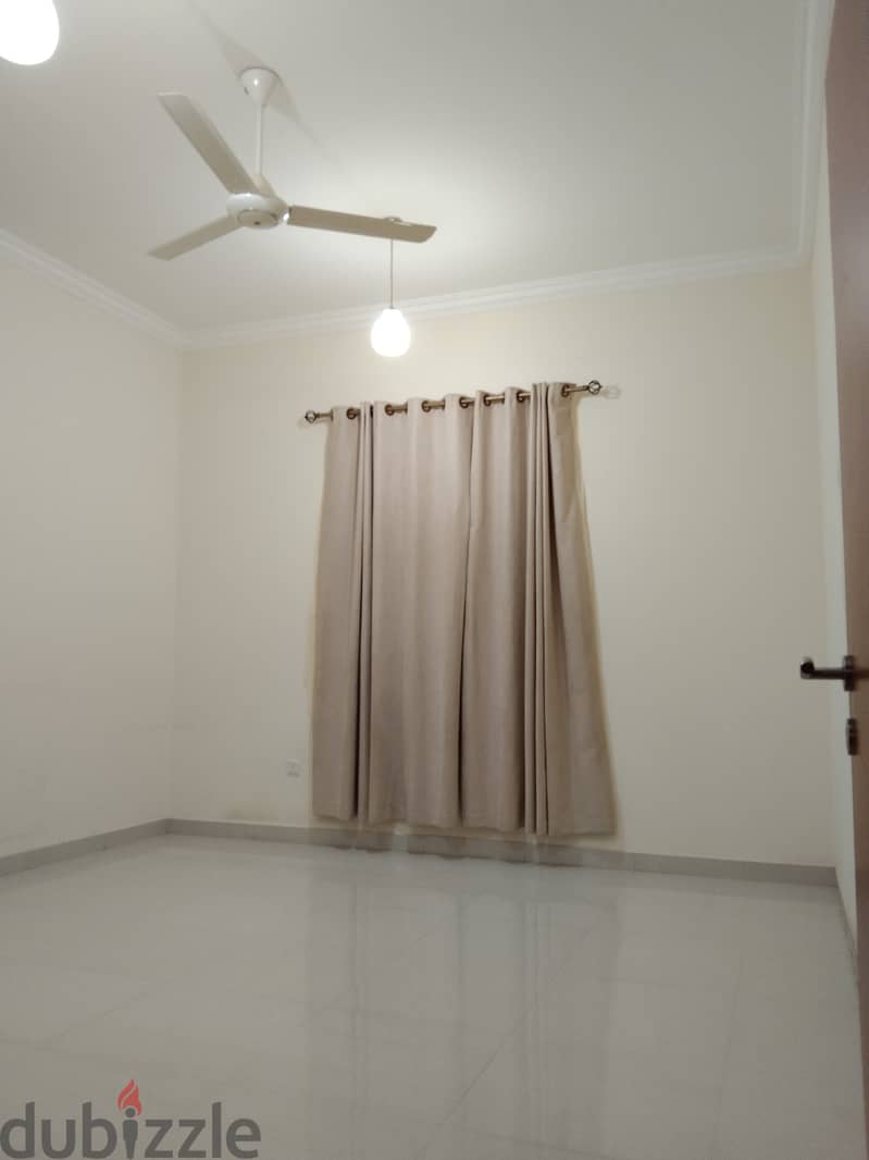 1ME9 Beautifull 4 Bhk Villa For Rent In Azaiba 13