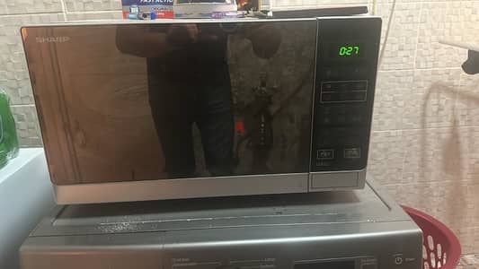 Very clean microwave