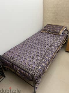 single bed with mattress 10/9 condition 0