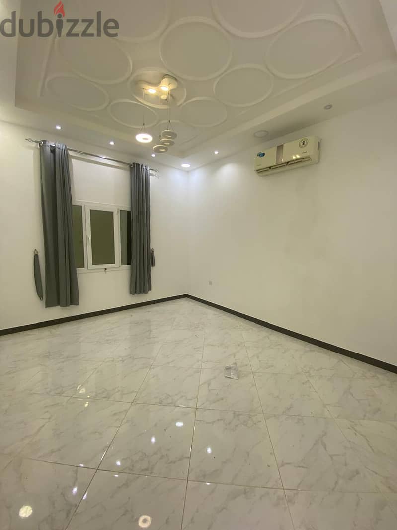 "SR-HA-628 Premium Quiet Villa to Let in Al Mawaleh South 2