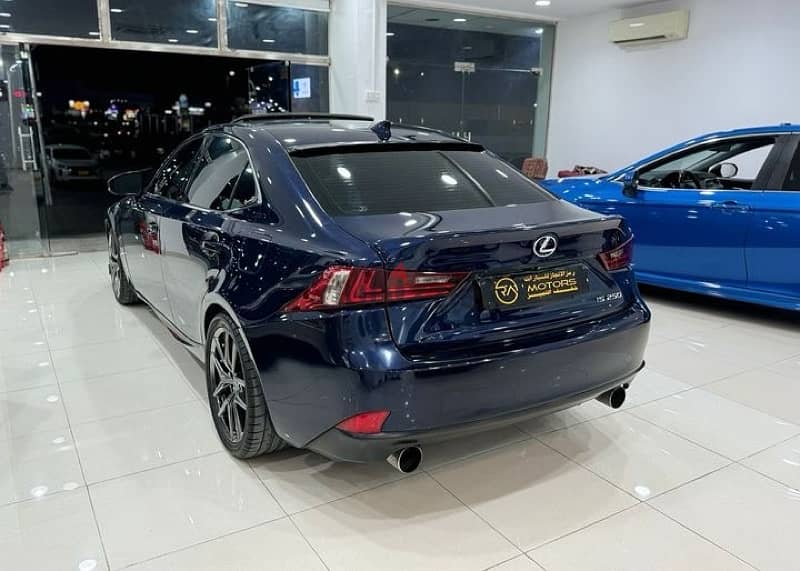 Lexus IS 250 2015 3