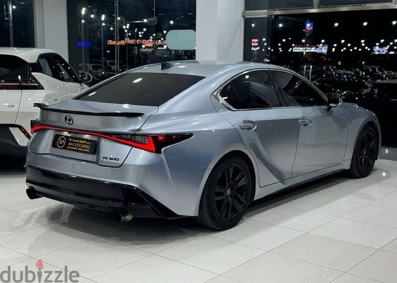 Lexus IS 300 2021 2