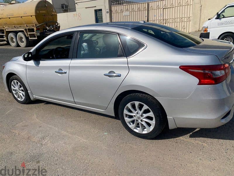 Nissan Sentra 2019 4