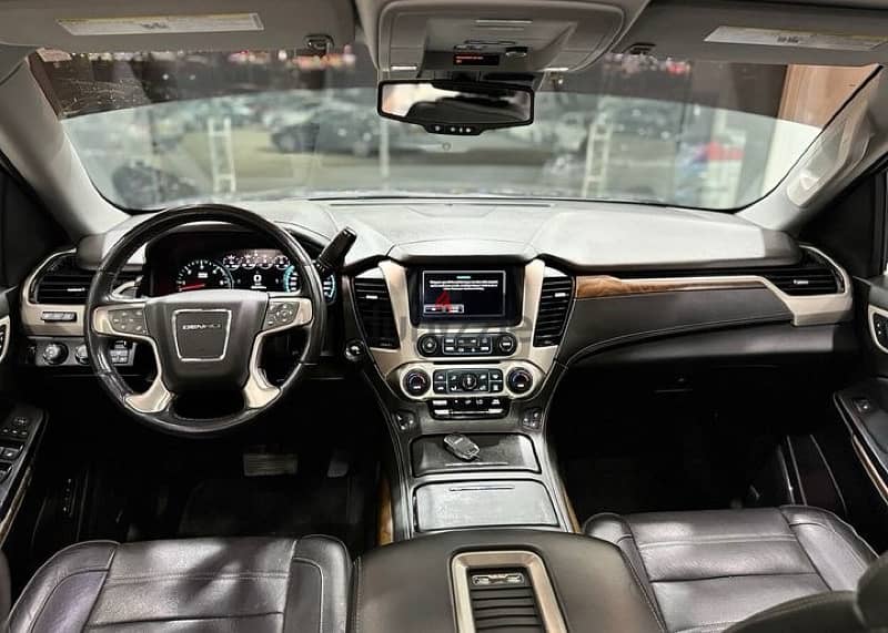 GMC Yukon 2018 3