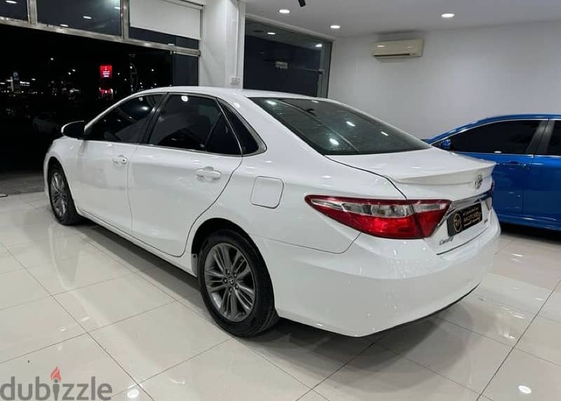 Toyota Camry 2016 3