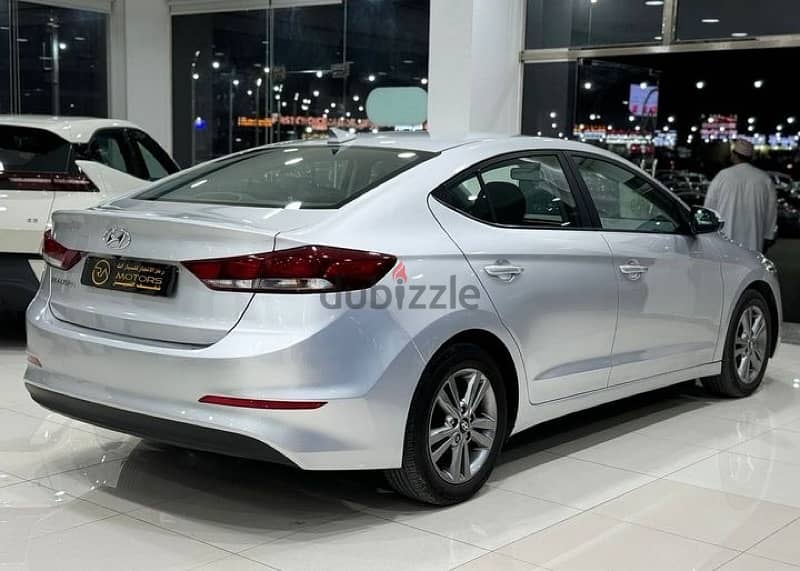 Hyundai Elantra 2017 4