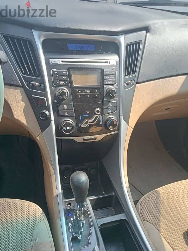 Hyundai Sonata 2011 5