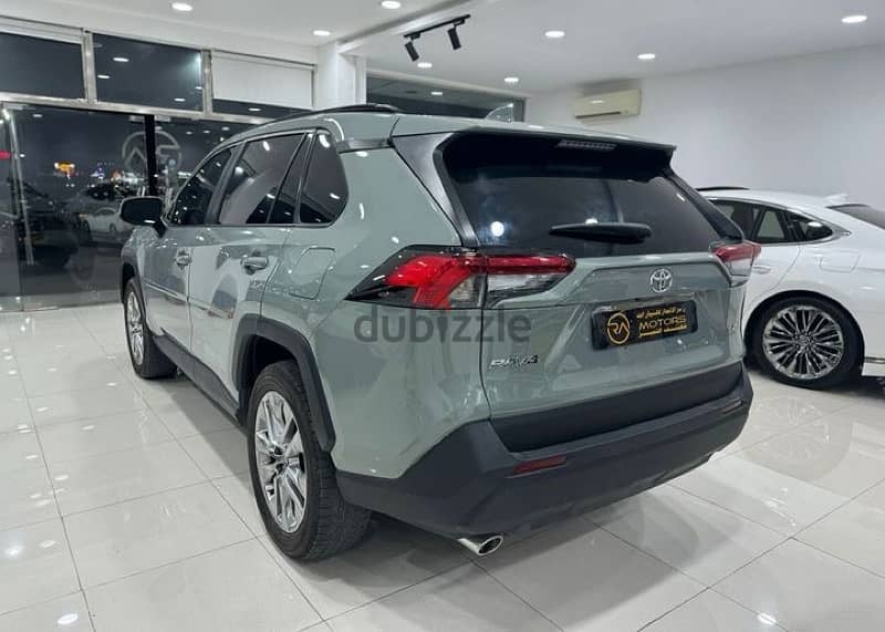 Toyota Rav 4 2020 4