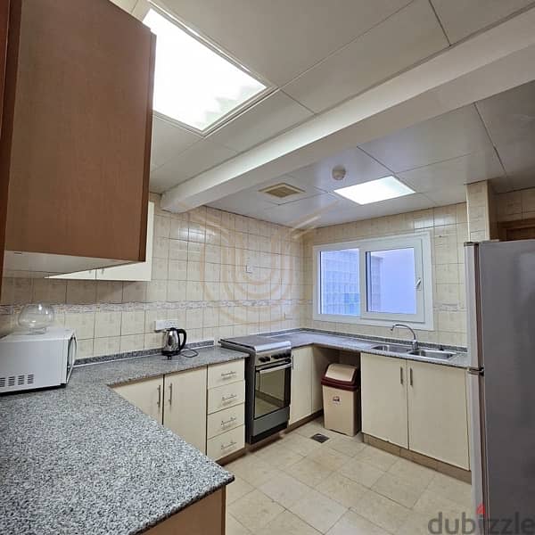 Luxurious furnished apartment for rent in shatti al qurm,price 400 OMR 4