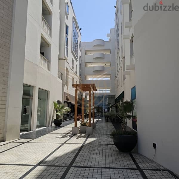 Luxurious furnished apartment for rent in shatti al qurm,price 400 OMR 7