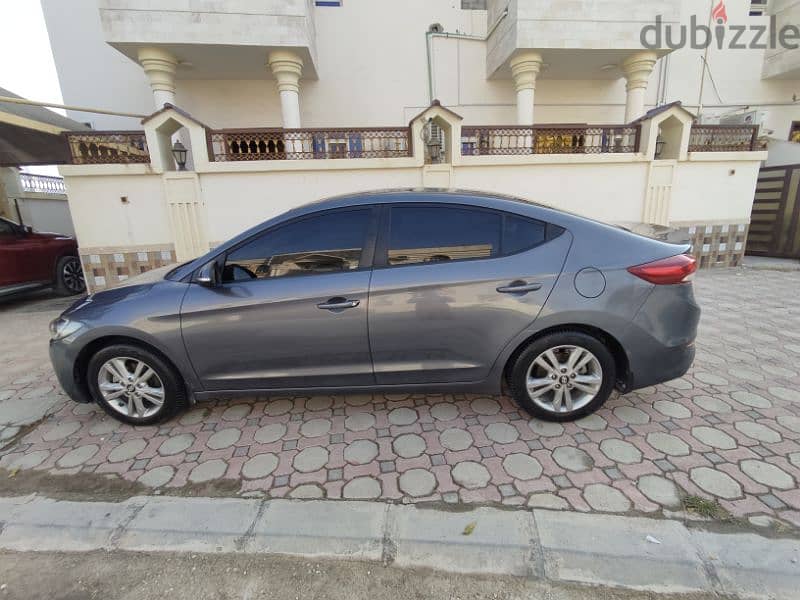 Hyundai Elantra 2017 3