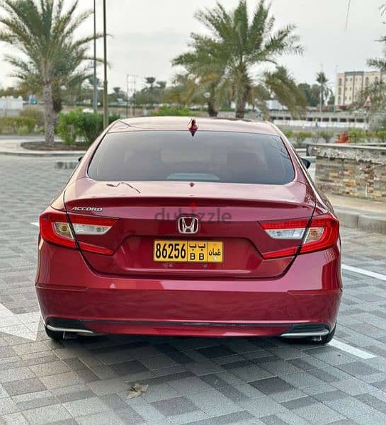 Honda Accord 2019 4