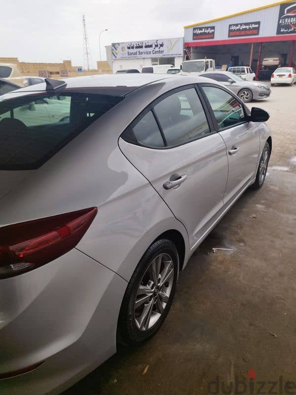 Hyundai Elantra 2018 9