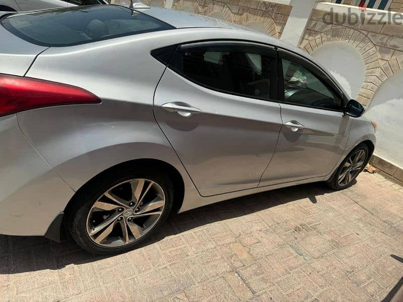 Hyundai Elantra 2012 3