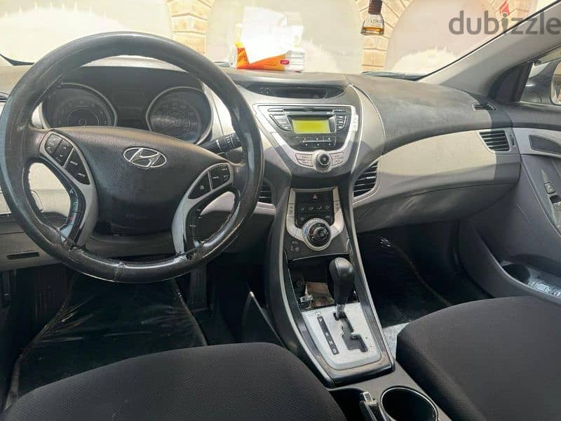 Hyundai Elantra 2012 7