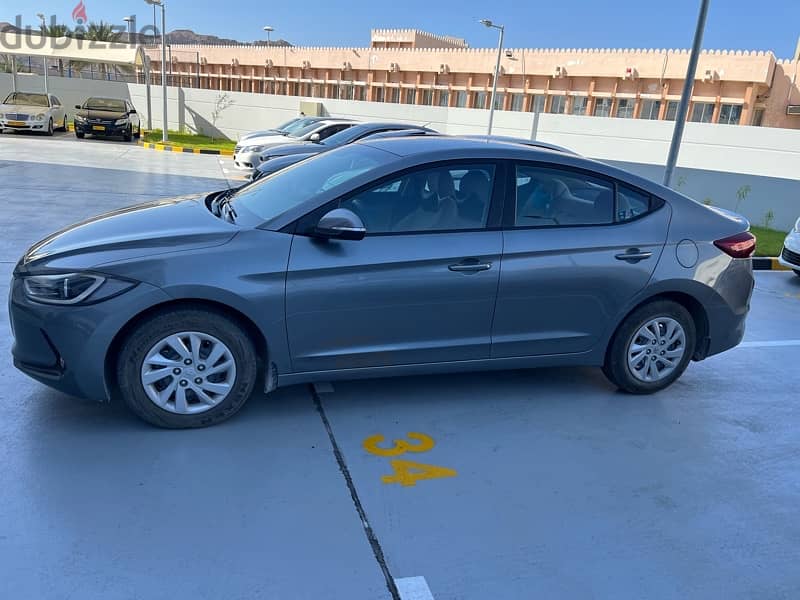 Hyundai Elantra 2018 7