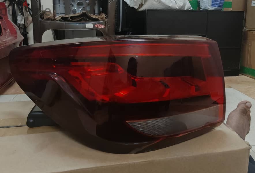 MG ZS 1.3T rear bumper and left side tail light foe sale. 2