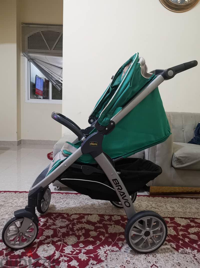 chicco bravo stroller . .  عربة أطفال من ماركة Chicco Bravo 0