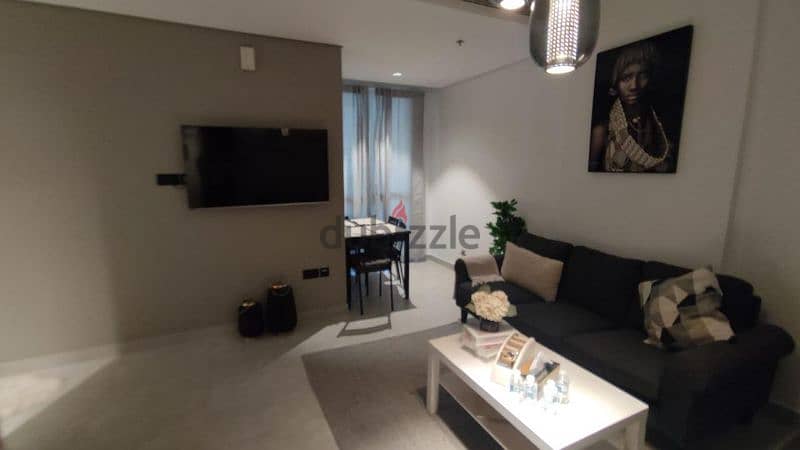 luxurious  fully furnished  flat in Muscat hills with an amazing viewv 11